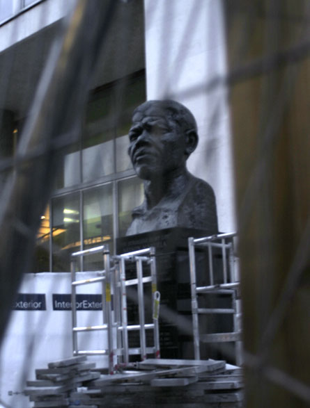 Mandela Bust by the Royal Festival Hall